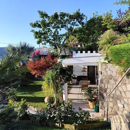 La Pergola Apartment Ischia